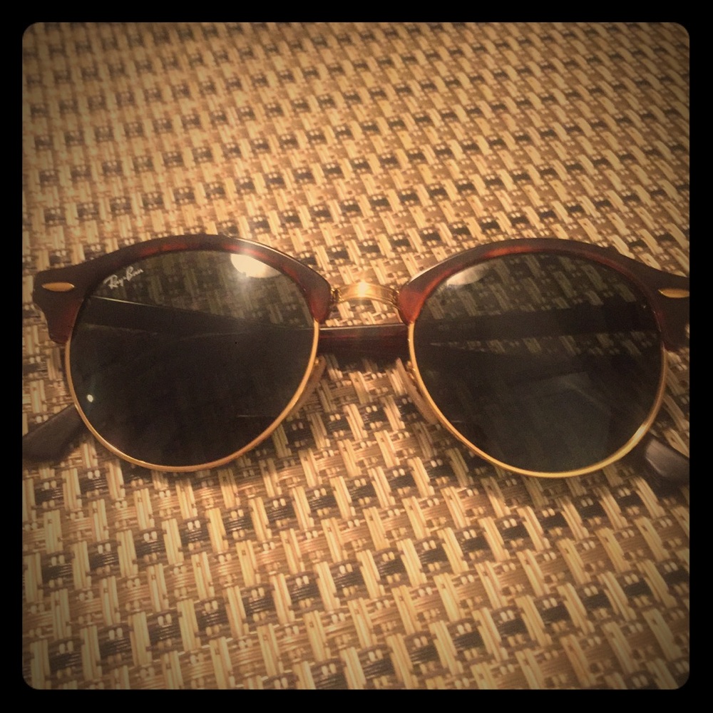 EUC Ray Ban aviators